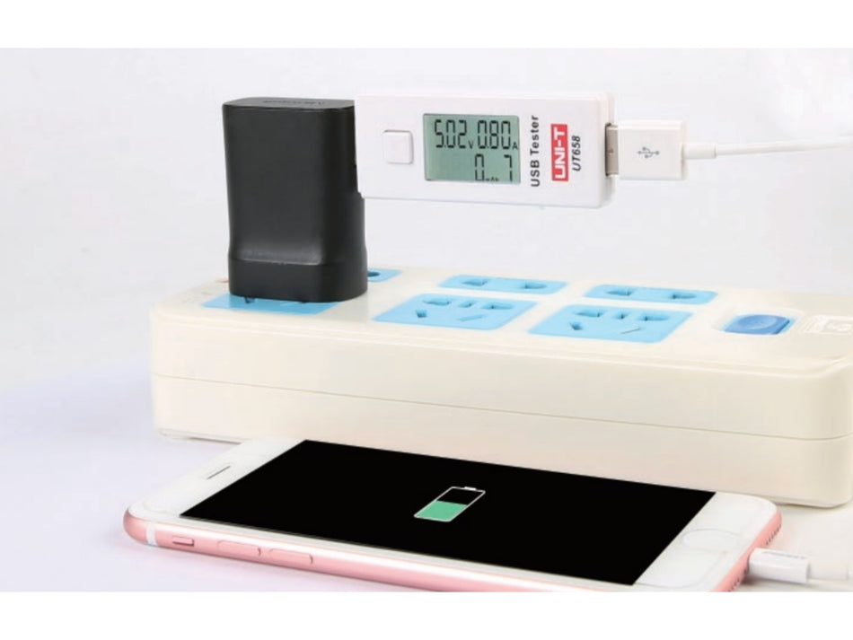 UNI-T USB-A Lade-Tester, 3-9 V, 3 A, 9999 mAh, 10 Speicherplätze – UT658